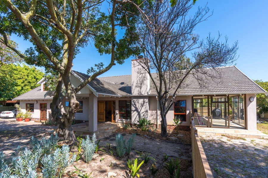 3 Bedroom Property for Sale in Pinelands Western Cape